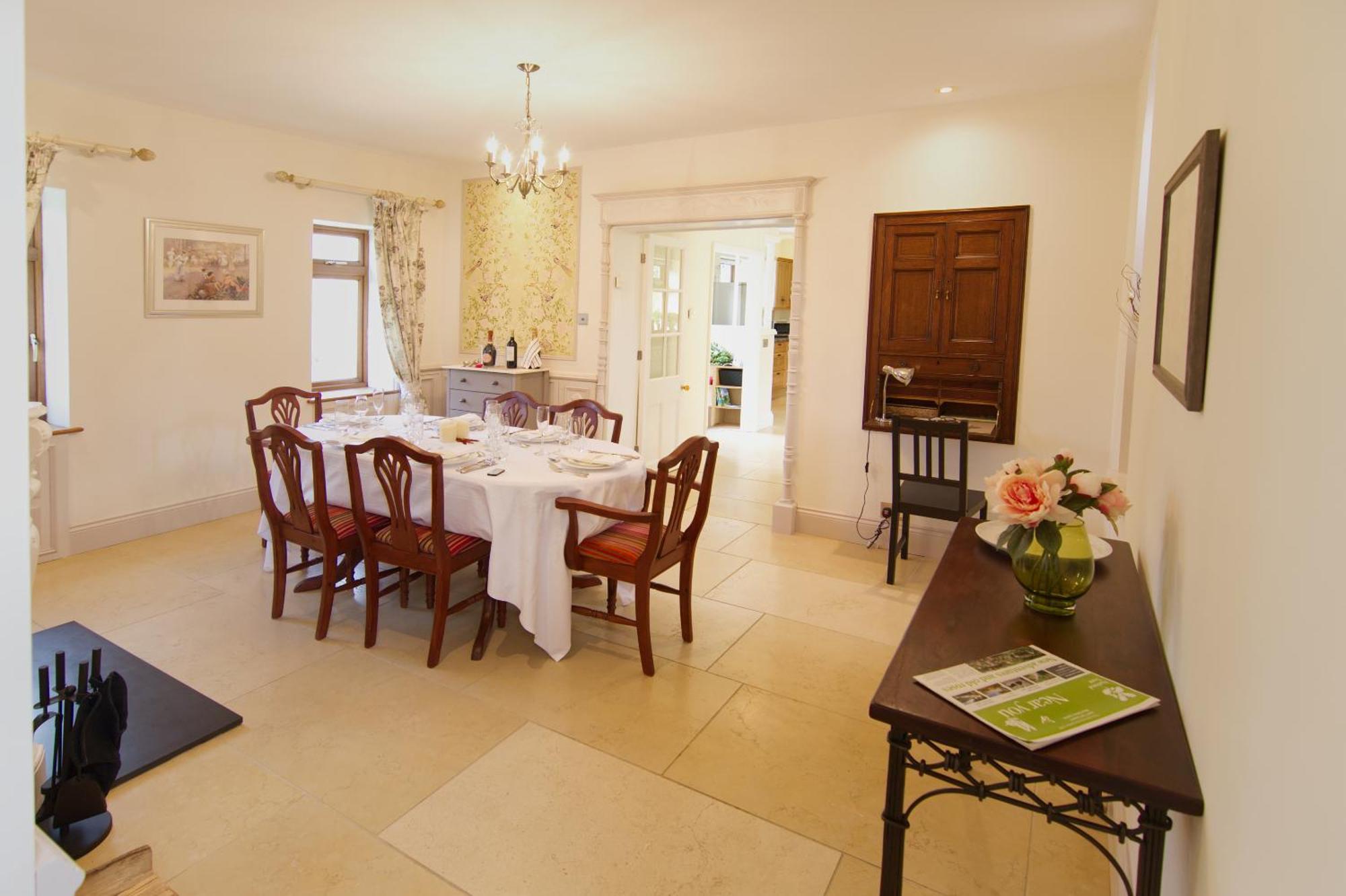 Bolney East Lodge מראה חיצוני תמונה